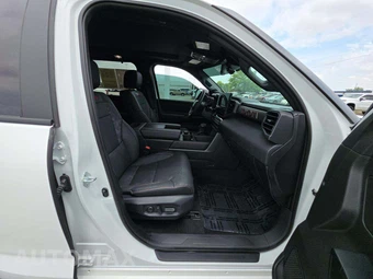 2026 Toyota Sequoia TRD Pro - miniatura 19