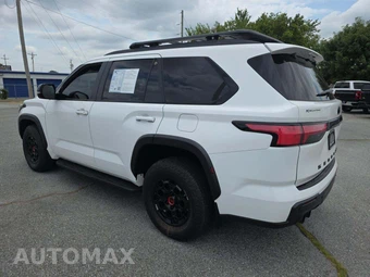 2026 Toyota Sequoia TRD Pro - miniatura 2