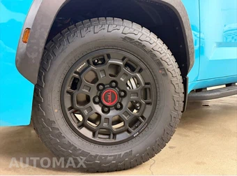 2026 Toyota Sequoia TRD Pro - miniatura 2