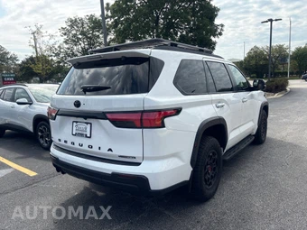 2026 Toyota Sequoia TRD Pro - miniatura 3