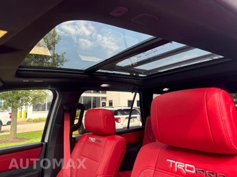 2026 Toyota Sequoia TRD Pro - miniatura 6