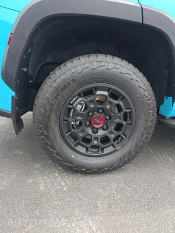 2026 Toyota Sequoia TRD Pro - miniatura 10