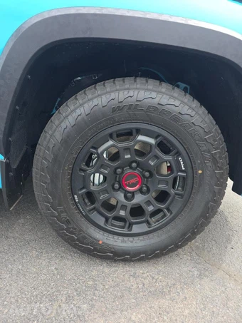 2026 Toyota Sequoia TRD Pro - miniatura 9