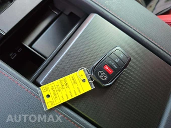 2026 Toyota Sequoia TRD Pro - miniatura 5