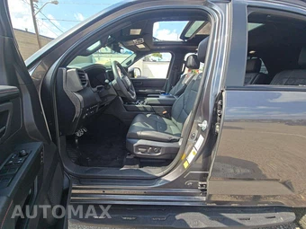 2026 Toyota Sequoia TRD Pro - miniatura 3
