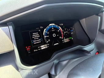 2026 Toyota Sequoia TRD Pro - miniatura 9