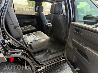 2026 Toyota Sequoia TRD Pro - miniatura 9