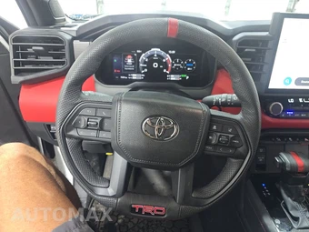 2026 Toyota Sequoia TRD Pro - miniatura 10