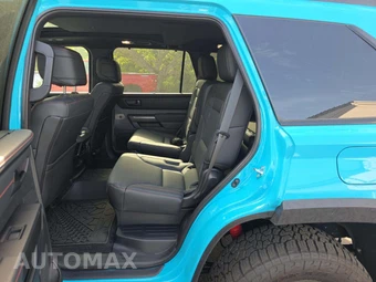 2026 Toyota Sequoia TRD Pro - miniatura 10