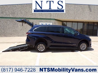 2026 Toyota Sienna LE 8-Passenger 120.5" WB - car from the USA, Manheim Buy-Now listing at AUTOMAX