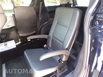 2026 Toyota Sienna LE 8-Passenger 120.5" WB - miniatura 15