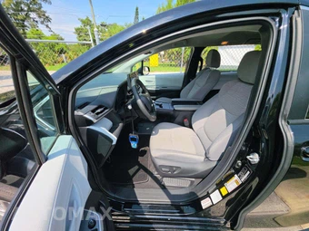 2026 Toyota Sienna LE 8-Passenger 120.5" WB - miniatura 6