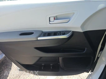 2026 Toyota Sienna LE 8-Passenger 120.5" WB - miniatura 9