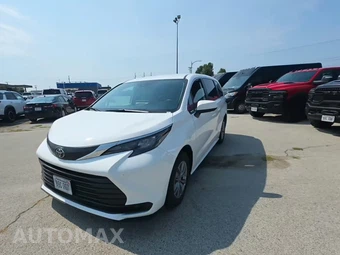 2026 Toyota Sienna LE 8-Passenger 120.5" WB