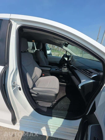 2026 Toyota Sienna LE 8-Passenger 120.5" WB - miniatura 16