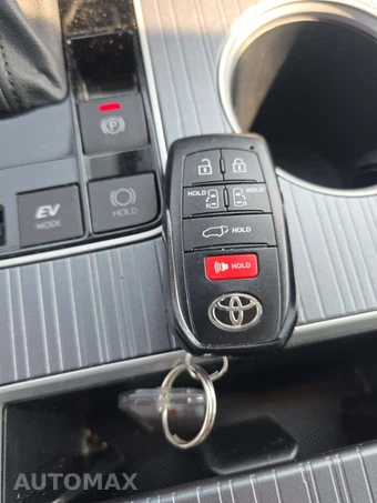 2026 Toyota Sienna LE 8-Passenger 120.5" WB - miniatura 5
