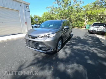 2026 Toyota Sienna Limited 7-Passenger 120.5" WB