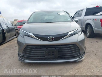 2026 Toyota Sienna XLE 7-Passenger 120.5" WB - miniatura 12
