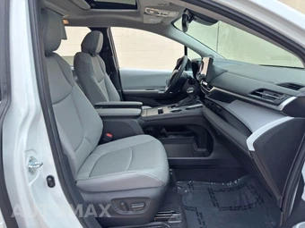 2026 Toyota Sienna XLE 8-Passenger 120.5" WB - miniatura 14