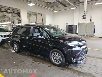 2026 Toyota Sienna XLE 8-Passenger 120.5" WB - miniatura 3