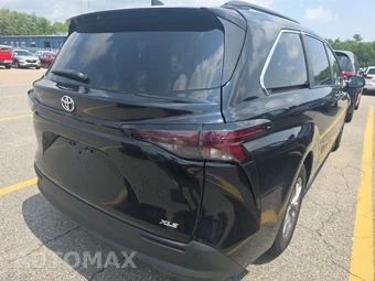 2026 Toyota Sienna XLE 8-Passenger 120.5" WB - miniatura 4