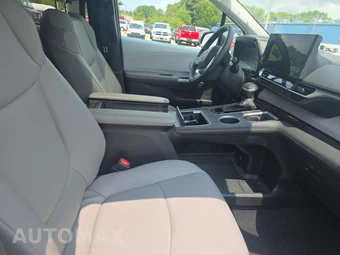 2026 Toyota Sienna XLE 8-Passenger 120.5" WB - miniatura 8