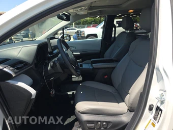 2026 Toyota Sienna XLE 8-Passenger 120.5" WB - miniatura 13