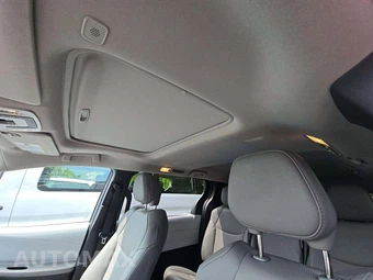 2026 Toyota Sienna XLE 8-Passenger 120.5" WB - miniatura 11