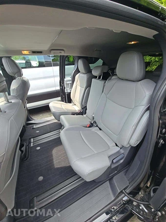 2026 Toyota Sienna XLE 8-Passenger 120.5" WB - miniatura 13