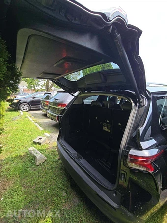 2026 Toyota Sienna XLE 8-Passenger 120.5" WB - miniatura 15