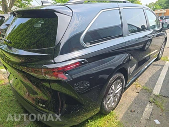 2026 Toyota Sienna XLE 8-Passenger 120.5" WB - miniatura 3