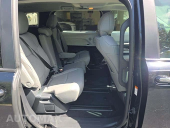 2026 Toyota Sienna XLE 8-Passenger 120.5" WB - miniatura 14