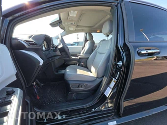 2026 Toyota Sienna XLE 8-Passenger - miniatura 3