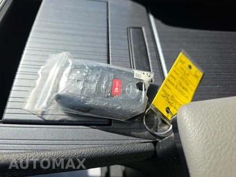 2026 Toyota Sienna XLE 8-Passenger - miniatura 5