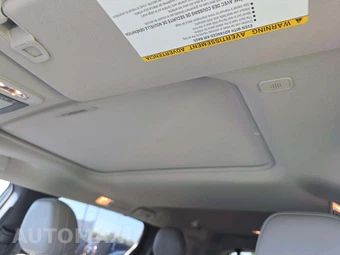 2026 Toyota Sienna XLE 8-Passenger - miniatura 8