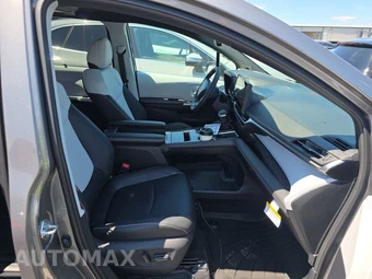 2026 Toyota Sienna XSE 7-Passenger 120.5" WB - miniatura 8