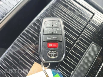 2026 Toyota Sienna XSE 7-Passenger 120.5" WB - miniatura 5
