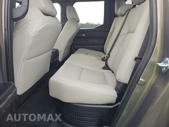 2026 Toyota Tacoma i-FORCE MAX Limited Crew Cab Medium Bed - miniatura 13