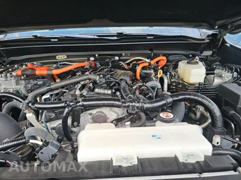 2026 Toyota Tacoma i-FORCE MAX Limited Crew Cab Medium Bed - miniatura 16