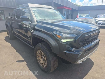 2026 Toyota Tacoma i-FORCE MAX Trailhunter Crew Cab Long Bed - miniatura 4