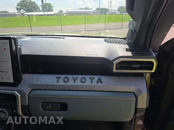 2026 Toyota Tacoma i-FORCE MAX Trailhunter Crew Cab Medium Bed - miniatura 16