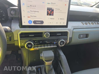 2026 Toyota Tacoma i-FORCE MAX Trailhunter Crew Cab Medium Bed - miniatura 7