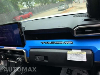 2026 Toyota Tacoma i-FORCE MAX TRD Off Road Crew Cab Medium Bed - miniatura 19