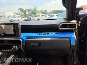 2026 Toyota Tacoma i-FORCE MAX TRD Off Road Crew Cab Medium Bed - miniatura 16