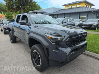 2026 Toyota Tacoma i-FORCE MAX TRD Off Road Crew Cab Medium Bed - miniatura 4