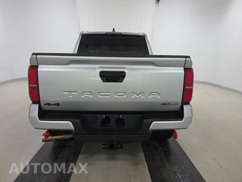 2026 Toyota Tacoma i-FORCE MAX TRD Off Road Crew Cab Medium Bed - miniatura 5