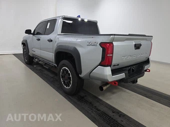 2026 Toyota Tacoma i-FORCE MAX TRD Off Road Crew Cab Medium Bed - miniatura 6