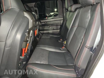 2026 Toyota Tacoma i-FORCE MAX TRD Pro Crew Cab Medium Bed - miniatura 19