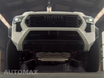 2026 Toyota Tacoma i-FORCE MAX TRD Pro Crew Cab Medium Bed - miniatura 3