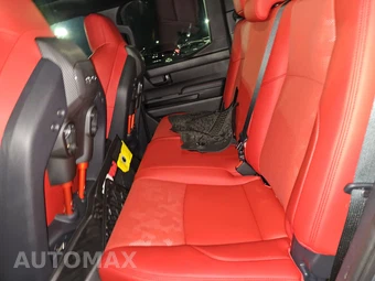 2026 Toyota Tacoma i-FORCE MAX TRD Pro Crew Cab Medium Bed - miniatura 13
